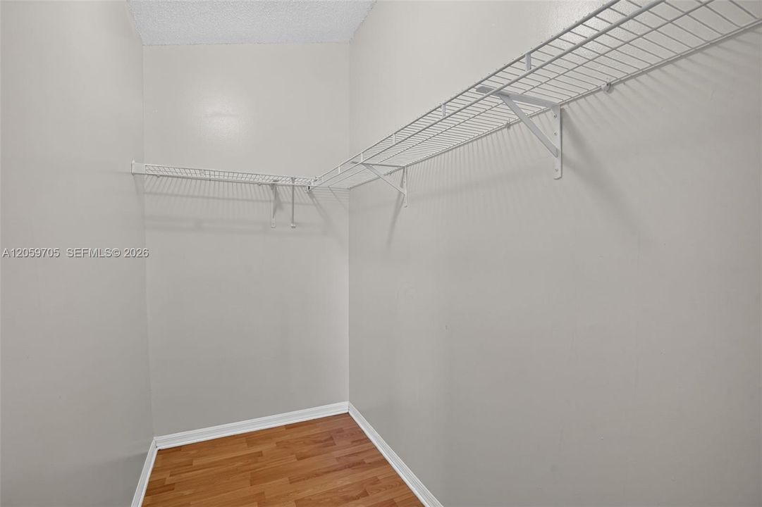 В аренду: $2,800 (3 спален, 2 ванн, 1220 Квадратных фут)