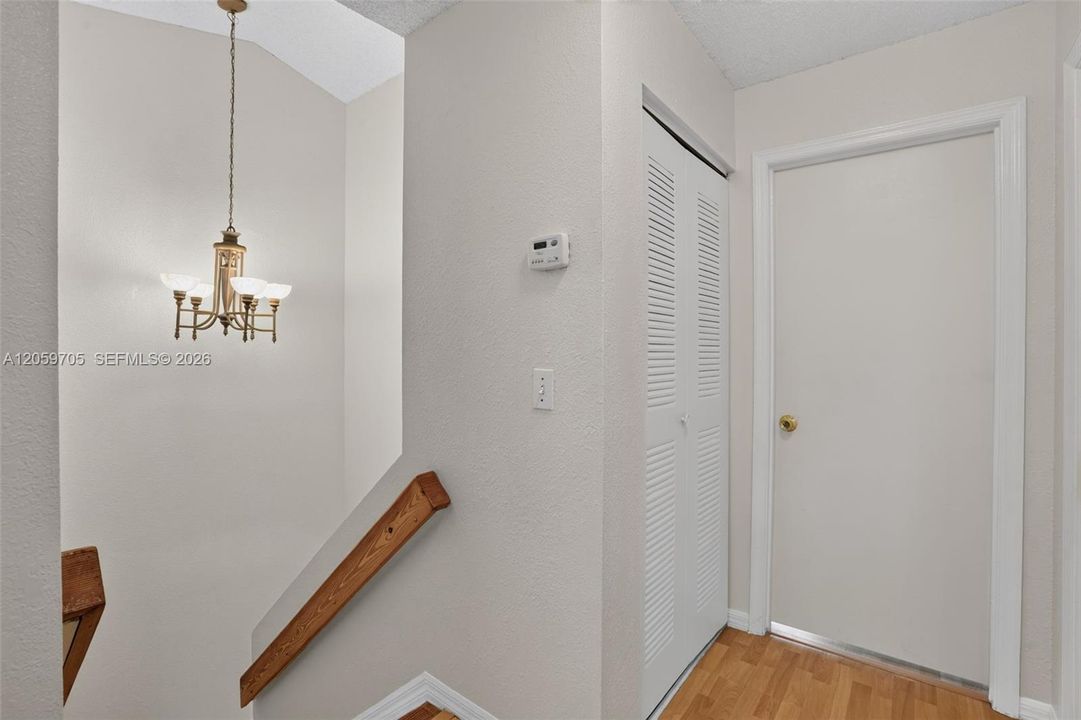 В аренду: $2,800 (3 спален, 2 ванн, 1220 Квадратных фут)