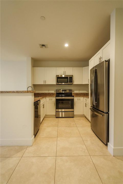 For Rent: $4,600 (2 beds, 2 baths, 1536 Square Feet)