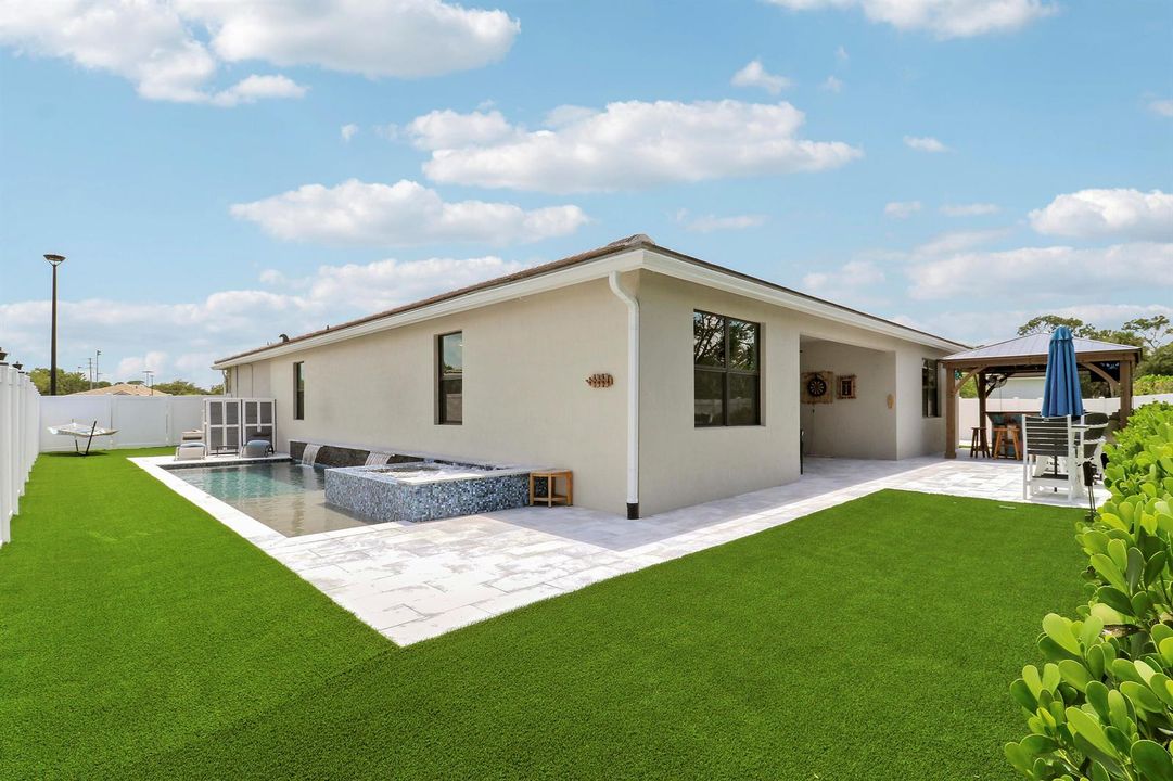 Custom Pool and Spa