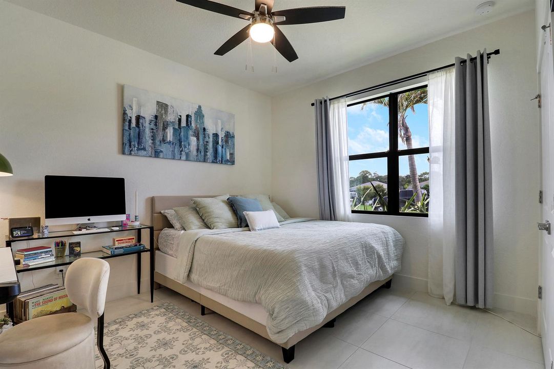 Guest Bedroom #1