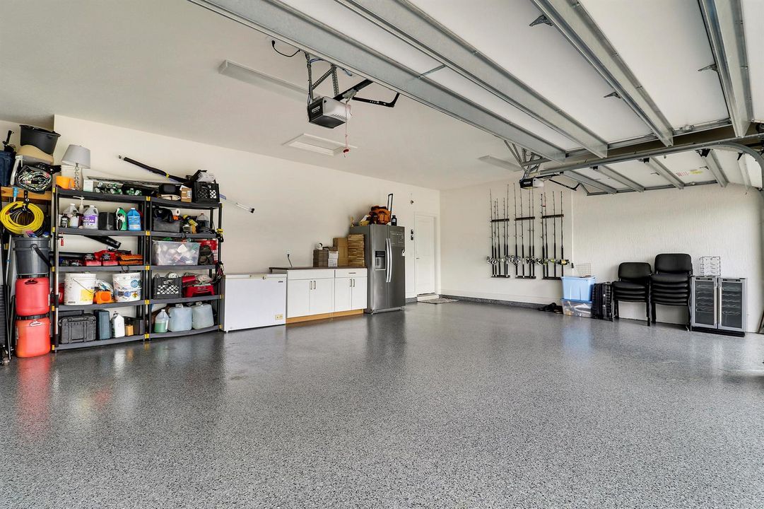 3 Car Garage