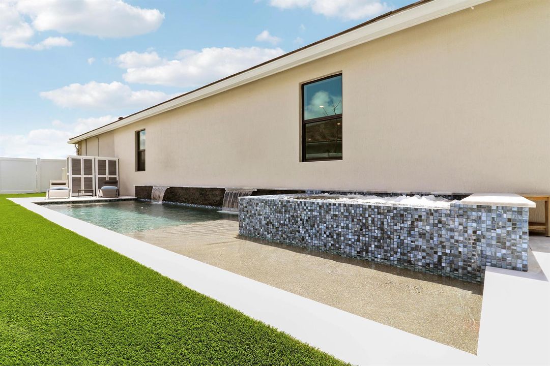 Custom Pool and Spa