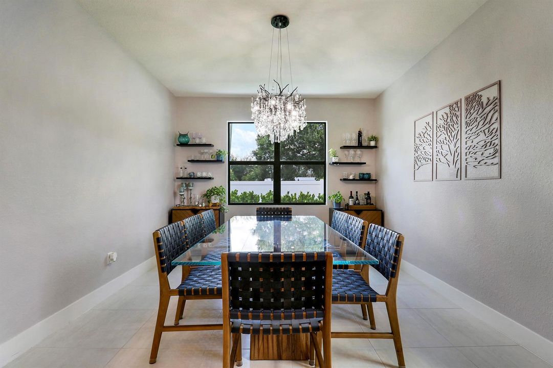 Formal Dining
