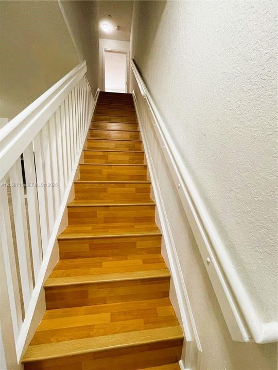 В аренду: $2,800 (2 спален, 2 ванн, 1239 Квадратных фут)