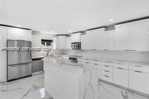 На продажу: $790,000 (3 спален, 2 ванн, 0 Квадратных фут)