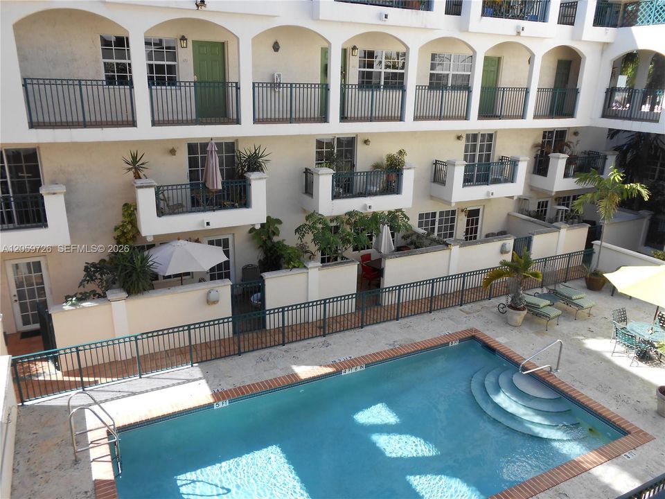 En Venta: $889,999 (2 camas, 2 baños, 1190 Pies cuadrados)