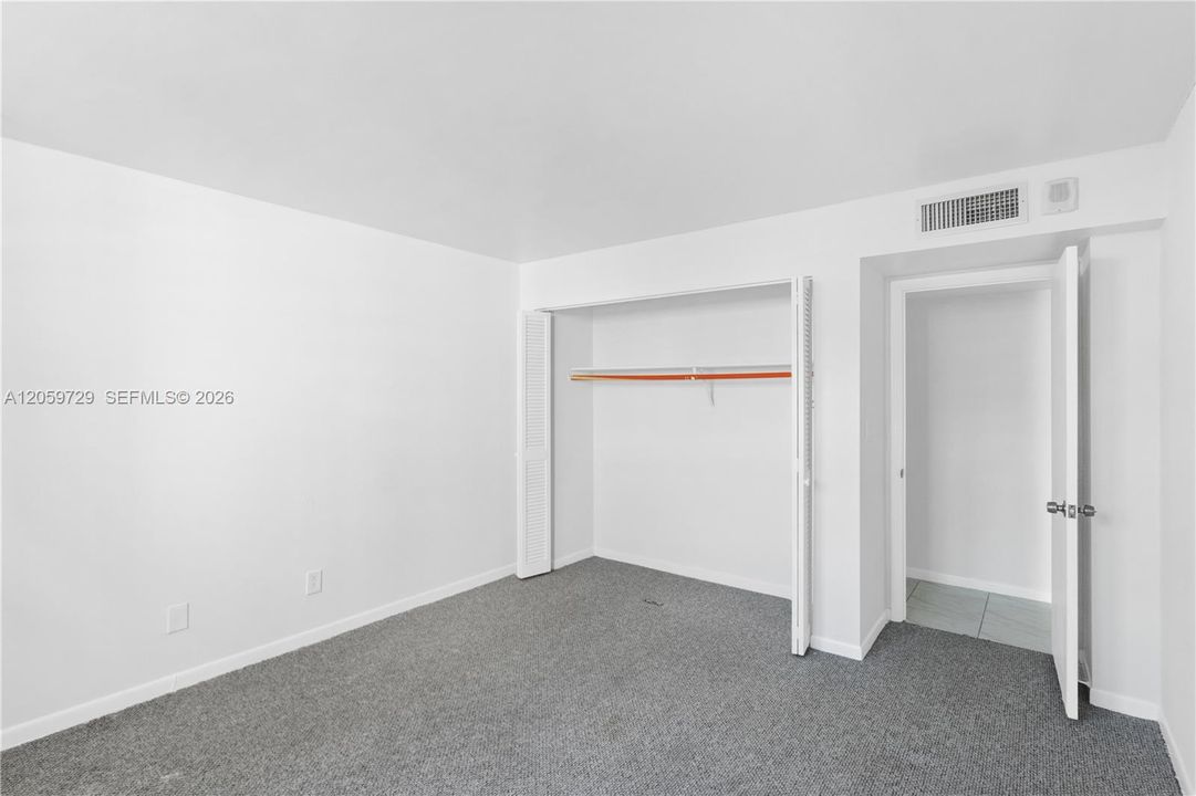 В аренду: $3,000 (2 спален, 2 ванн, 1200 Квадратных фут)