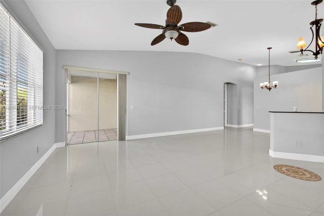 В аренду: $2,995 (3 спален, 2 ванн, 1482 Квадратных фут)