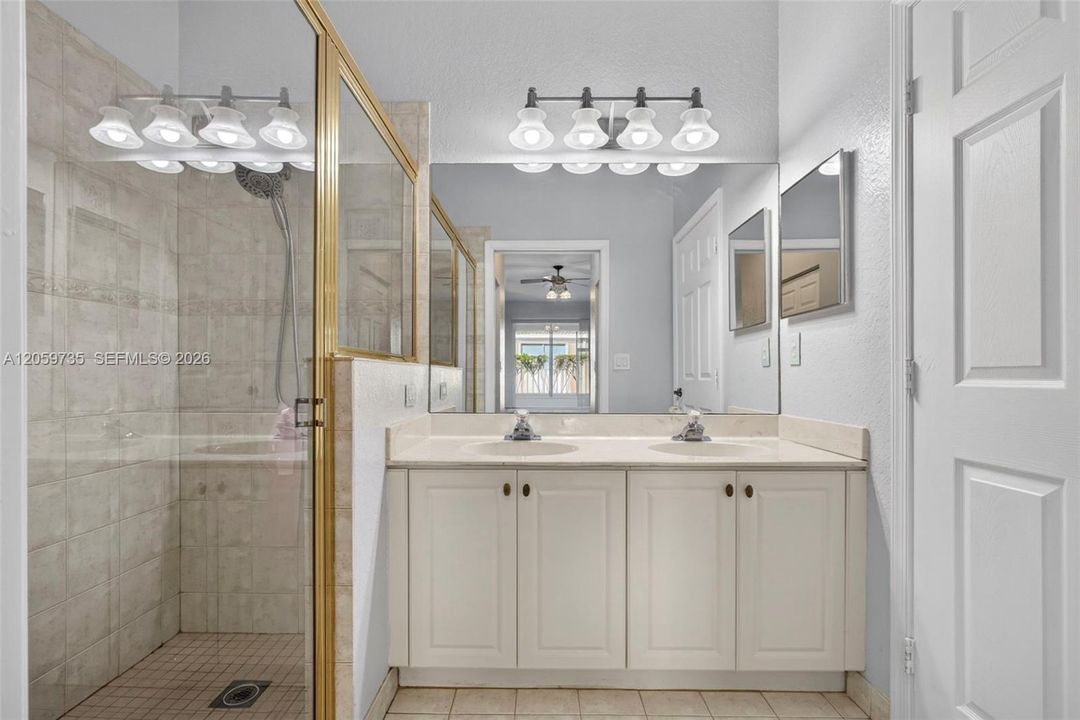 В аренду: $2,995 (3 спален, 2 ванн, 1482 Квадратных фут)