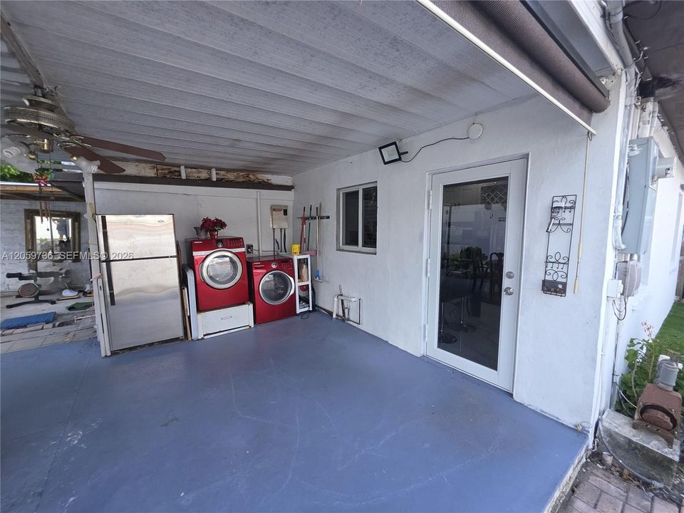 Terrace and Laundry Facility
