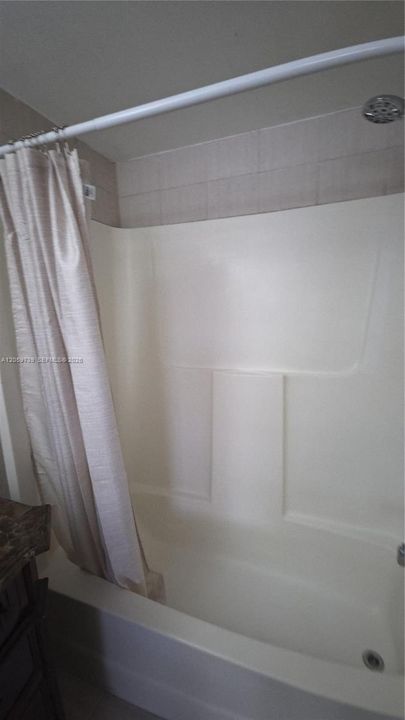 В аренду: $2,500 (2 спален, 2 ванн, 1000 Квадратных фут)