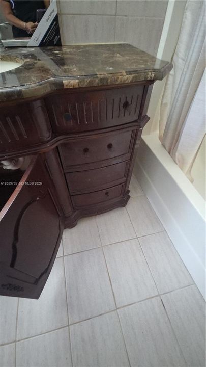 В аренду: $2,500 (2 спален, 2 ванн, 1000 Квадратных фут)