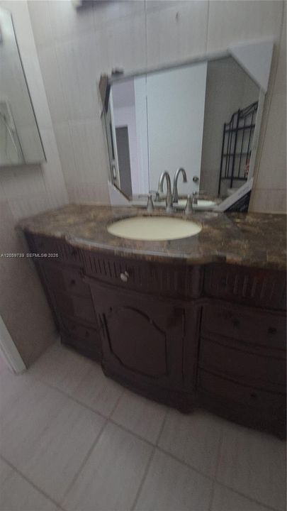 В аренду: $2,500 (2 спален, 2 ванн, 1000 Квадратных фут)