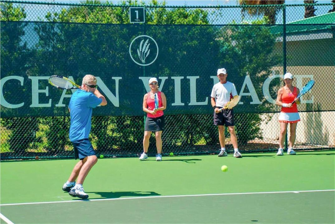 TENNIS,,