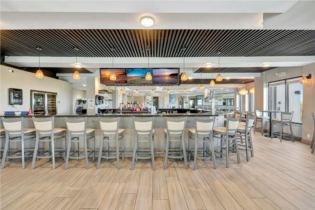 OCEANFRONT RESTAUANT BAR -
