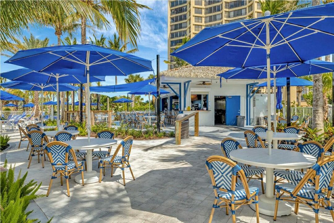 TIKI BAR.............
