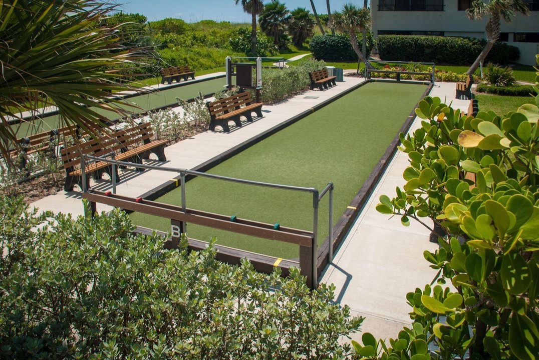 BOCCE BALL