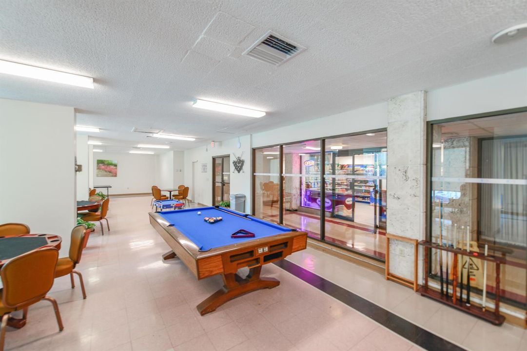 39 Hemisphere Bay South Hallandale Beach