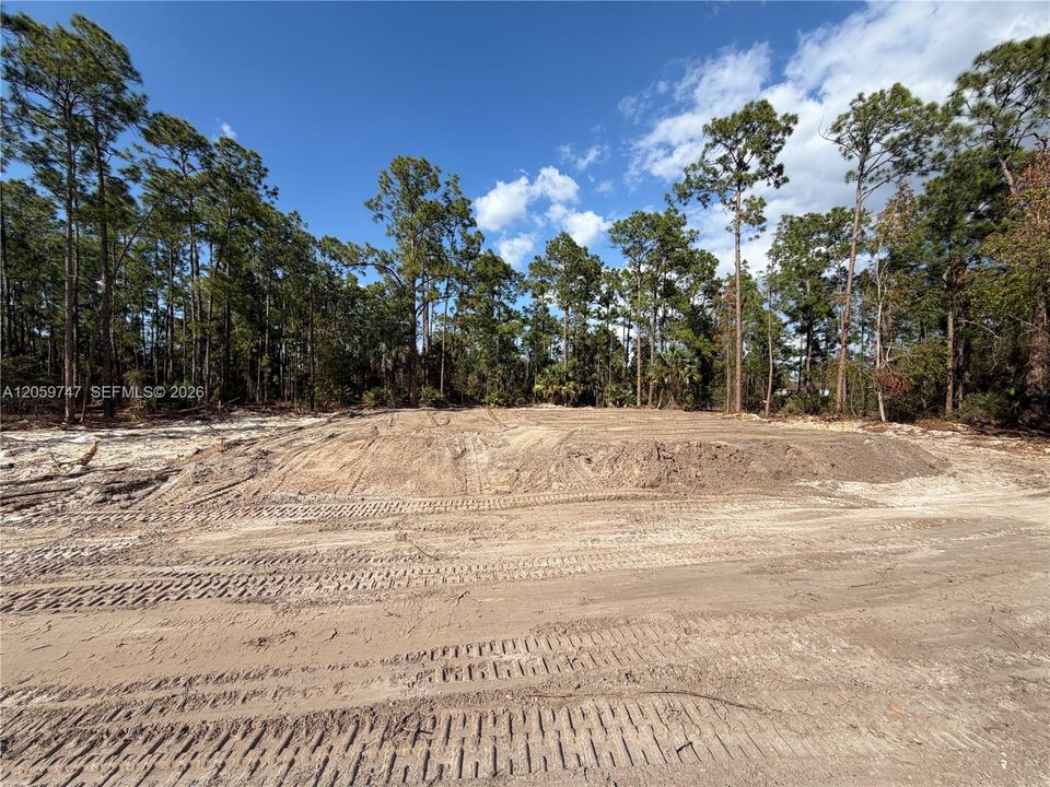 На продажу: $38,900 (0.25 acres)