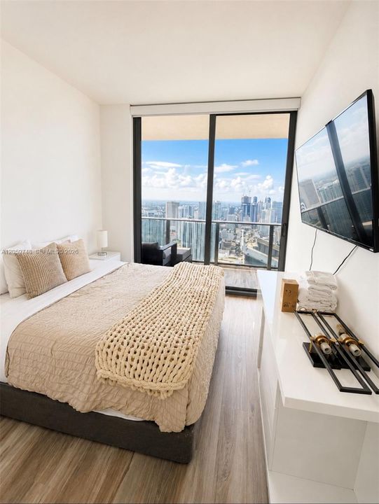 En Venta: $1,690,000 (3 camas, 3 baños, 1442 Pies cuadrados)
