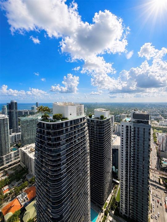 En Venta: $1,690,000 (3 camas, 3 baños, 1442 Pies cuadrados)