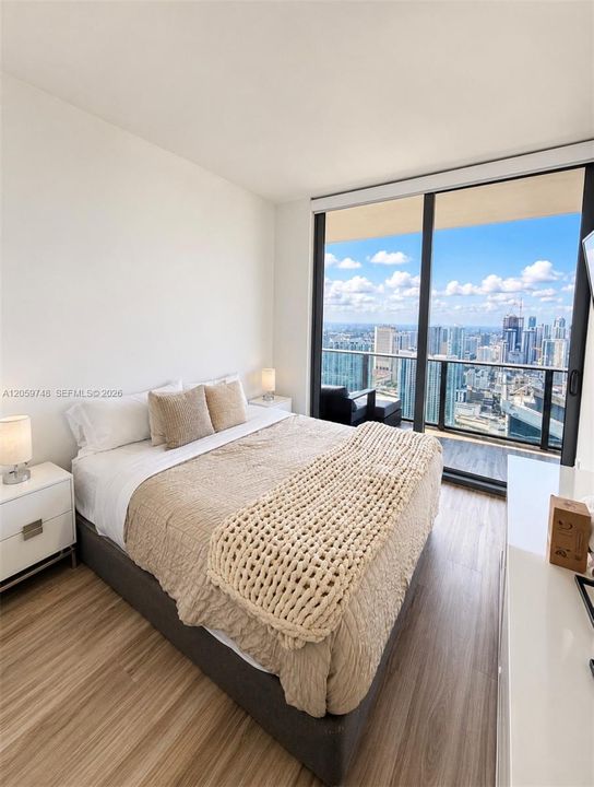 En Venta: $1,690,000 (3 camas, 3 baños, 1442 Pies cuadrados)