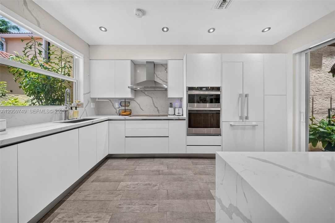 В аренду: $6,995 (3 спален, 2 ванн, 2100 Квадратных фут)