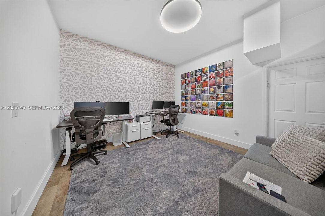 В аренду: $6,995 (3 спален, 2 ванн, 2100 Квадратных фут)