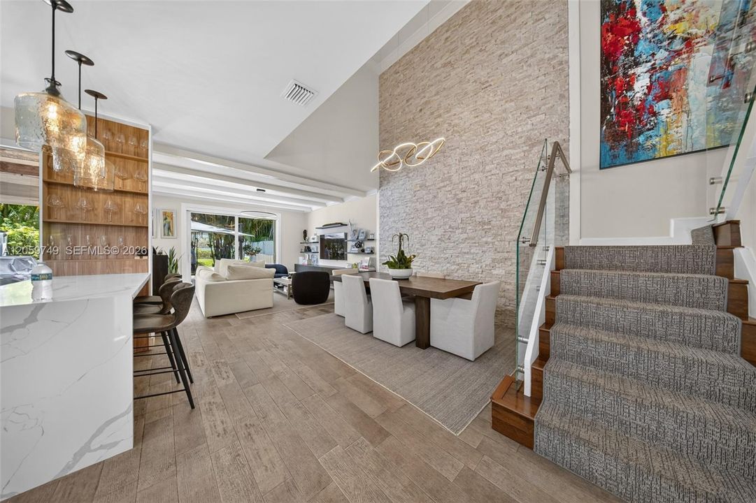 В аренду: $6,995 (3 спален, 2 ванн, 2100 Квадратных фут)
