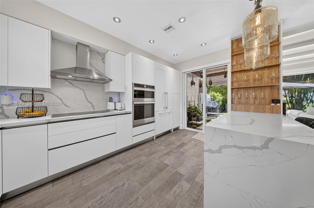 В аренду: $6,995 (3 спален, 2 ванн, 2100 Квадратных фут)