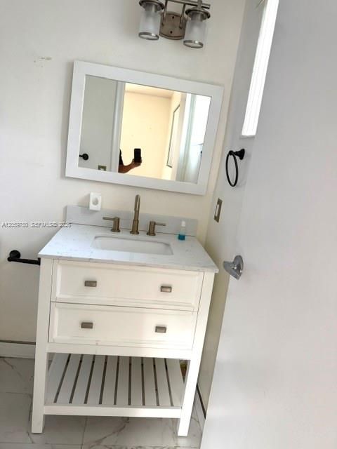 В аренду: $2,500 (2 спален, 1 ванн, 0 Квадратных фут)