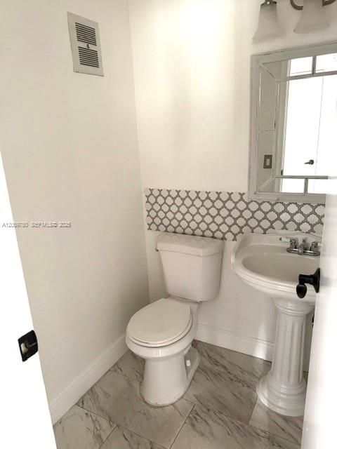В аренду: $2,500 (2 спален, 1 ванн, 0 Квадратных фут)