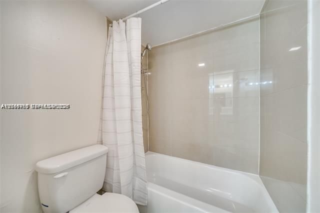 В аренду: $1,400 (1 спален, 1 ванн, 850 Квадратных фут)