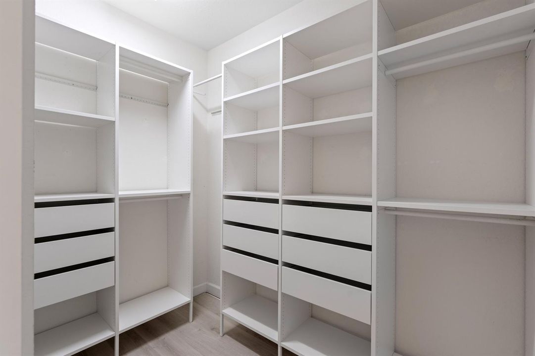 Walk-in Closet