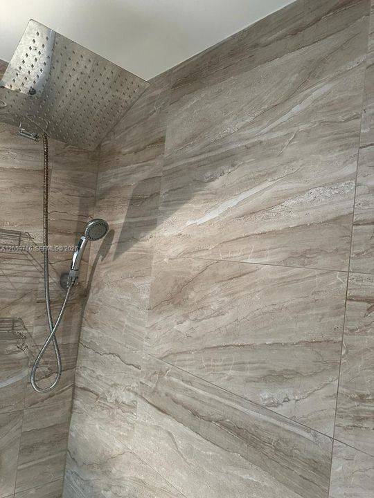 В аренду: $1,900 (1 спален, 1 ванн, 960 Квадратных фут)