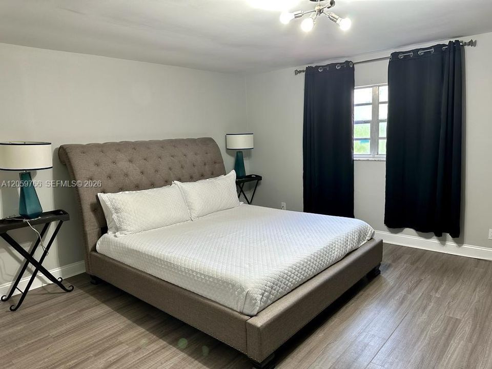 В аренду: $1,900 (1 спален, 1 ванн, 960 Квадратных фут)