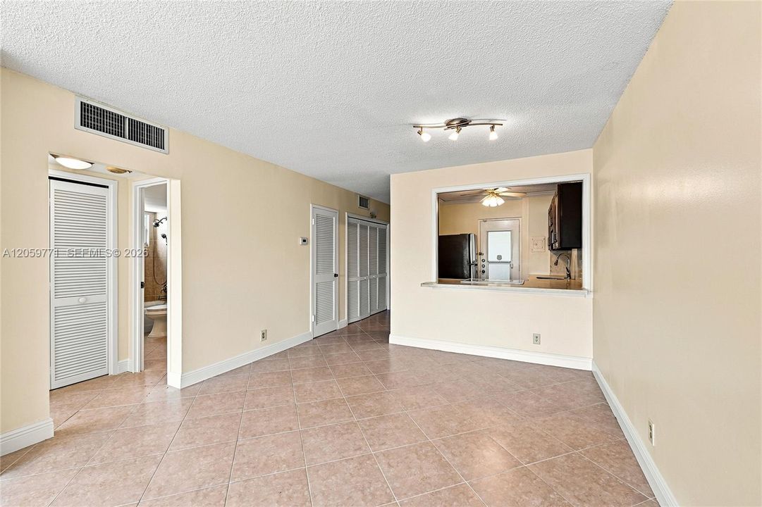 En Venta: $199,000 (1 camas, 1 baños, 720 Pies cuadrados)