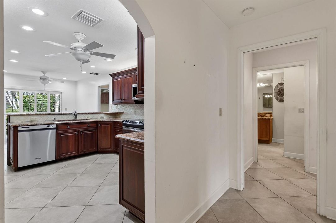 11453ShadyOaksLane(18)