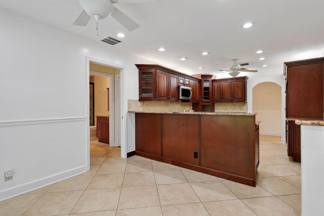 11453ShadyOaksLane(28)