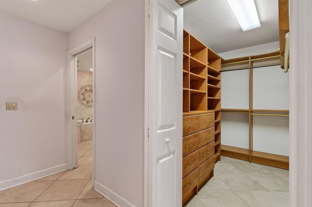 11453ShadyOaksLane(34)