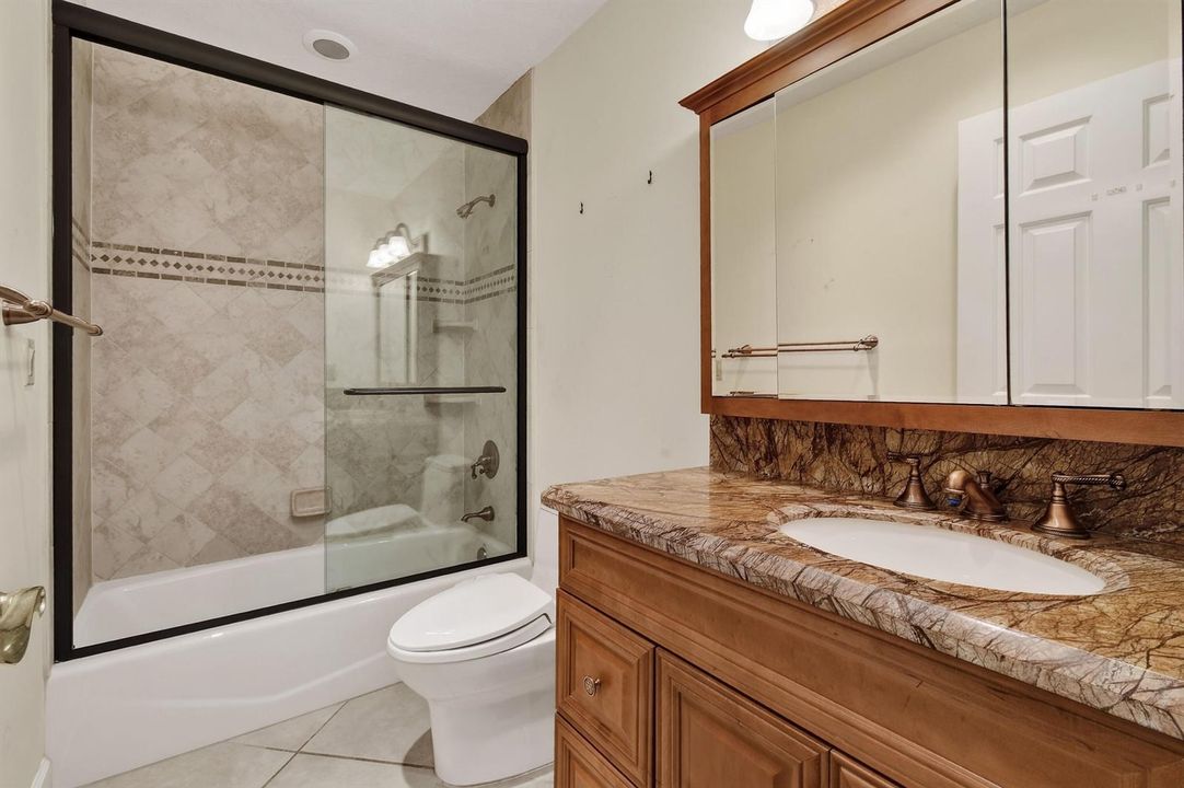 11453ShadyOaksLane(51)