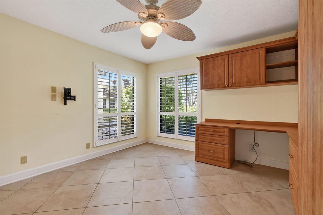 11453ShadyOaksLane(49)