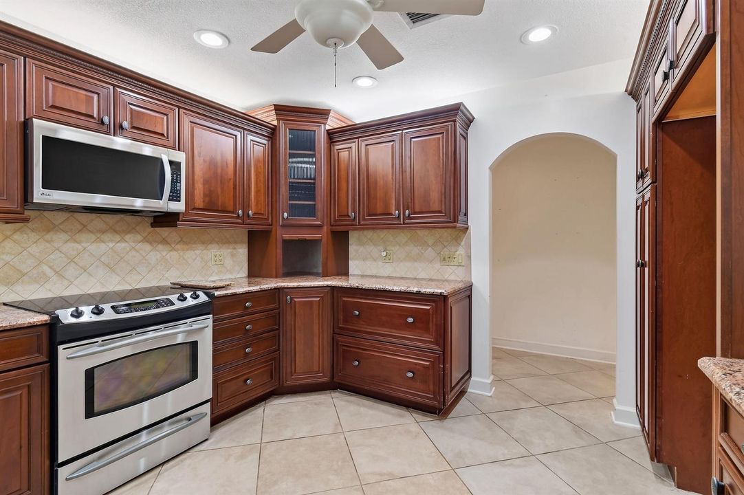 11453ShadyOaksLane(23)