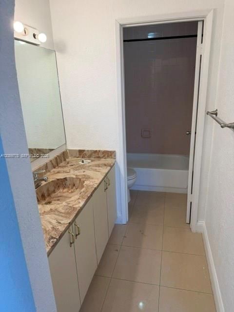 В аренду: $2,800 (3 спален, 2 ванн, 0 Квадратных фут)