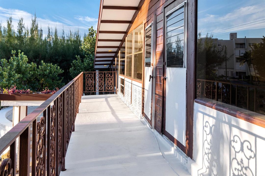Wrap around walkway