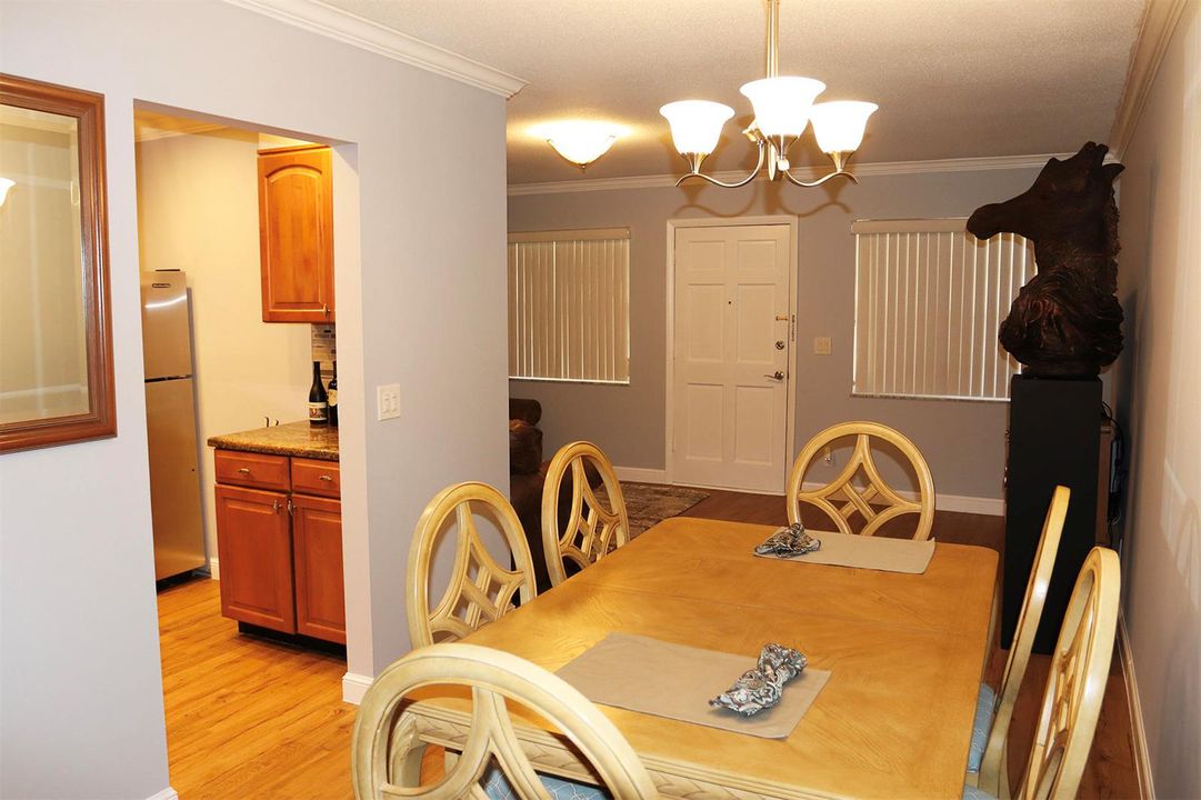 Dining to entry