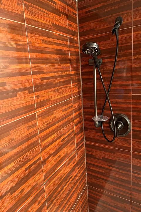 Full Bath Shower