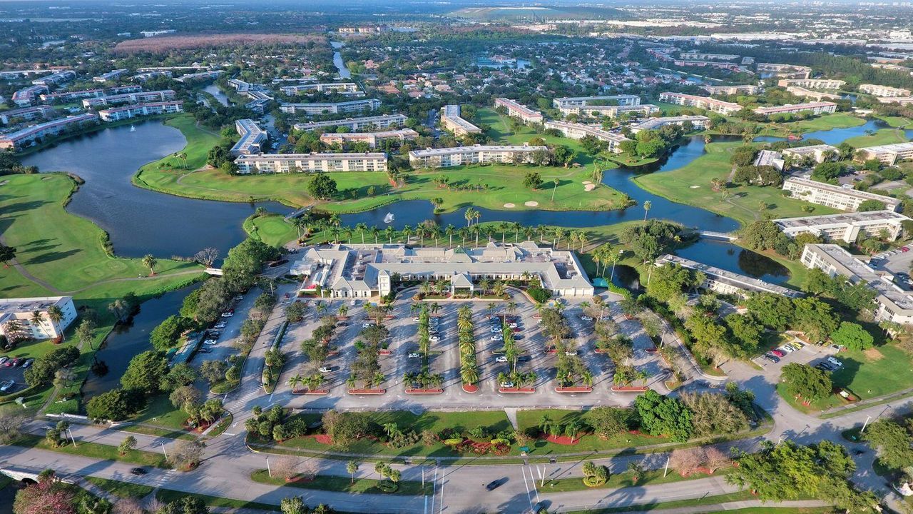 WYNMOOR VILLAGE ARIEL