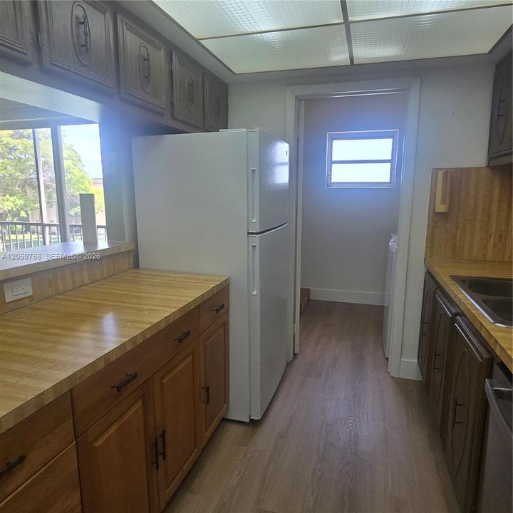 В аренду: $2,200 (2 спален, 2 ванн, 0 Квадратных фут)